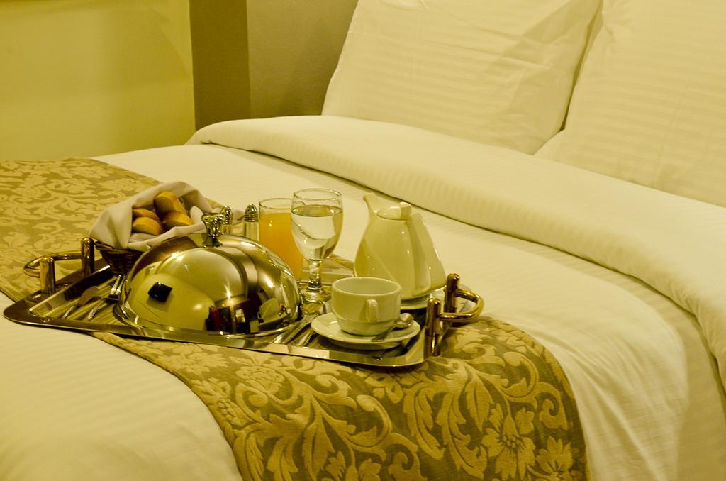 Pghi Hotel Quezon City Bagian luar foto