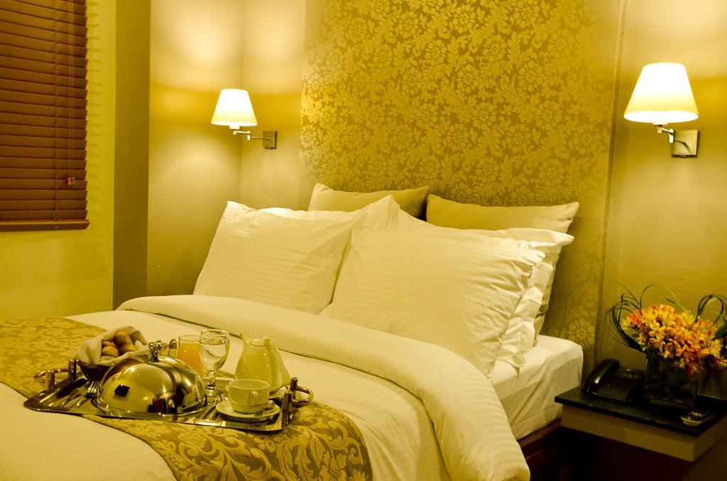 Pghi Hotel Quezon City Bagian luar foto